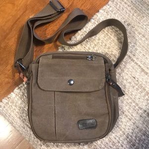Army green crossbody messenger bag